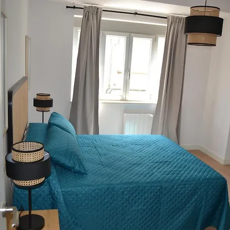 Inmoinsuas Yoana Apartment